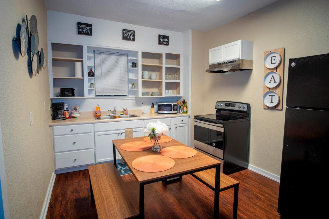 Cozy Downtown Guest House 2Br/1Ba Sleeps 8 Σαν Αντόνιο Εξωτερικό φωτογραφία