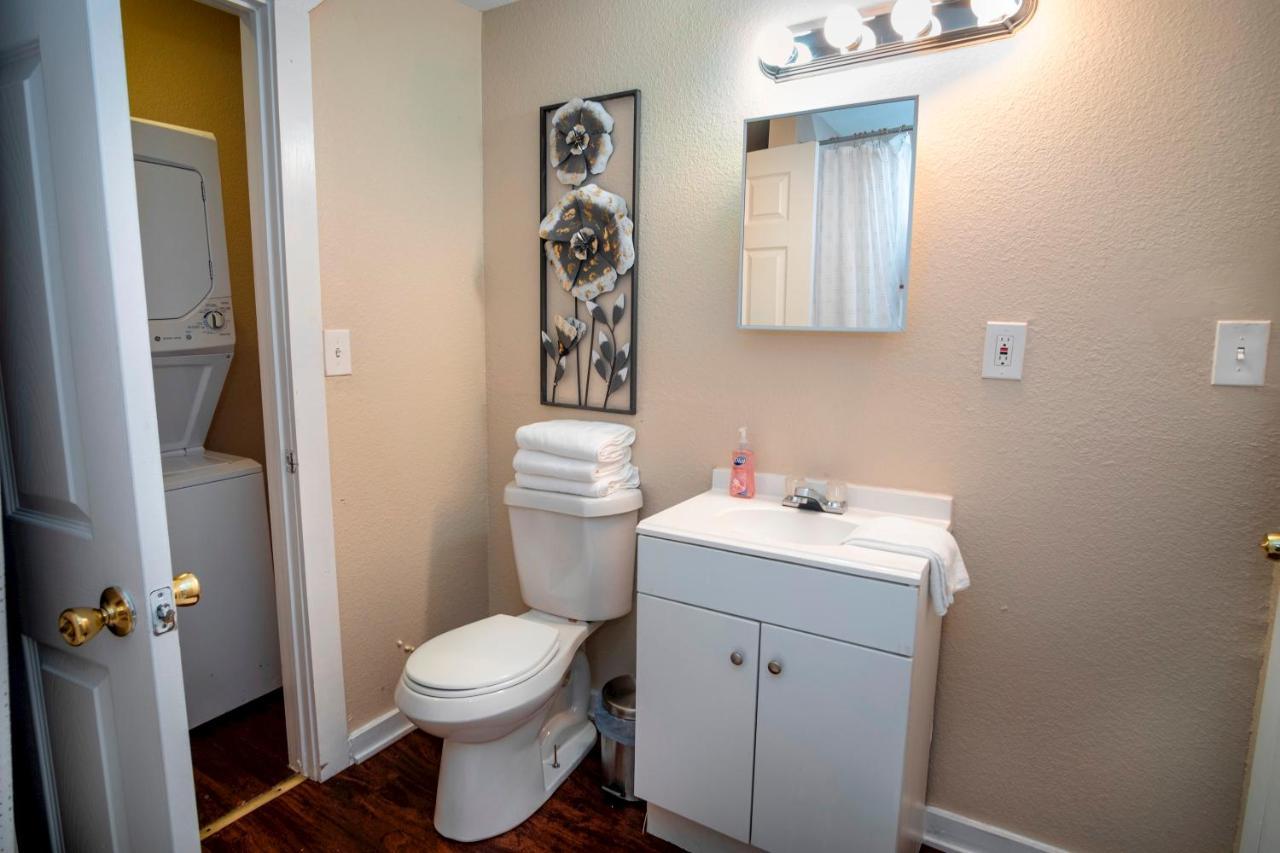 Cozy Downtown Guest House 2Br/1Ba Sleeps 8 Σαν Αντόνιο Εξωτερικό φωτογραφία